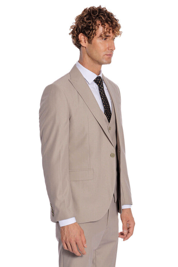 Earthy Brown Textured Groom's Suit | Brown suit wedding, Wedding suits men,  Mens wedding attire